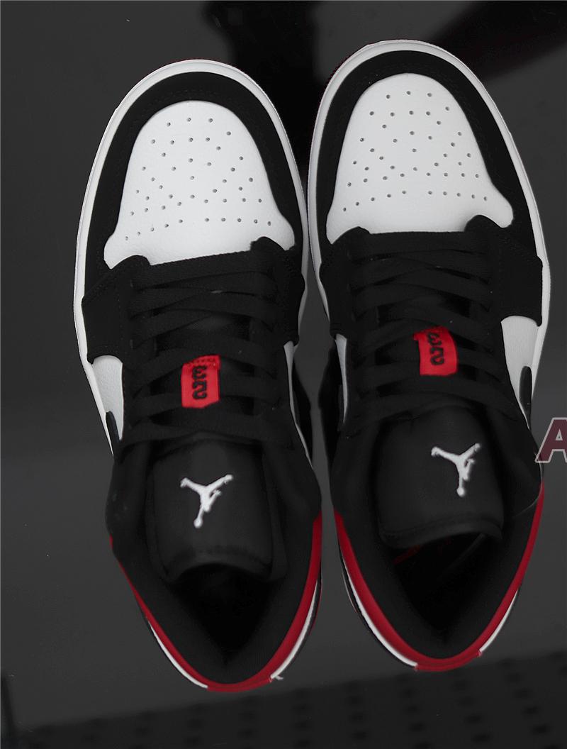 Air Jordan 1 Low "Black Toe" 553558-116