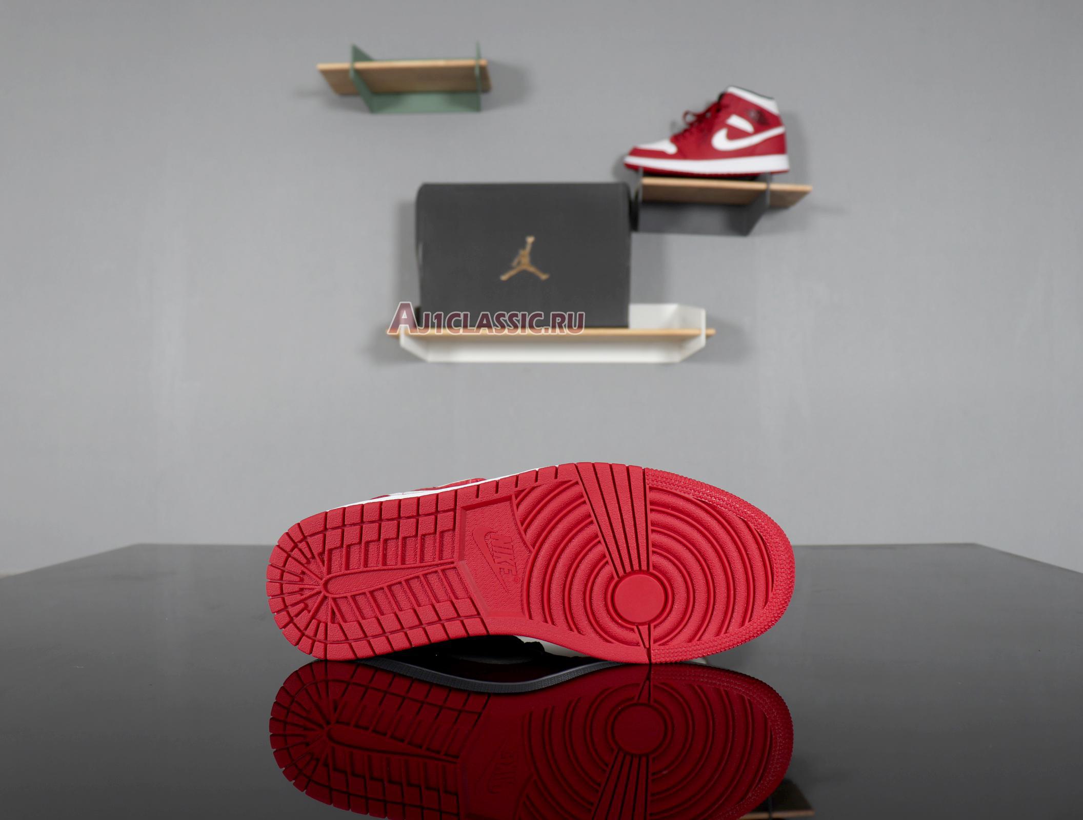 Air Jordan 1 Mid "Gym Red" 554724-605