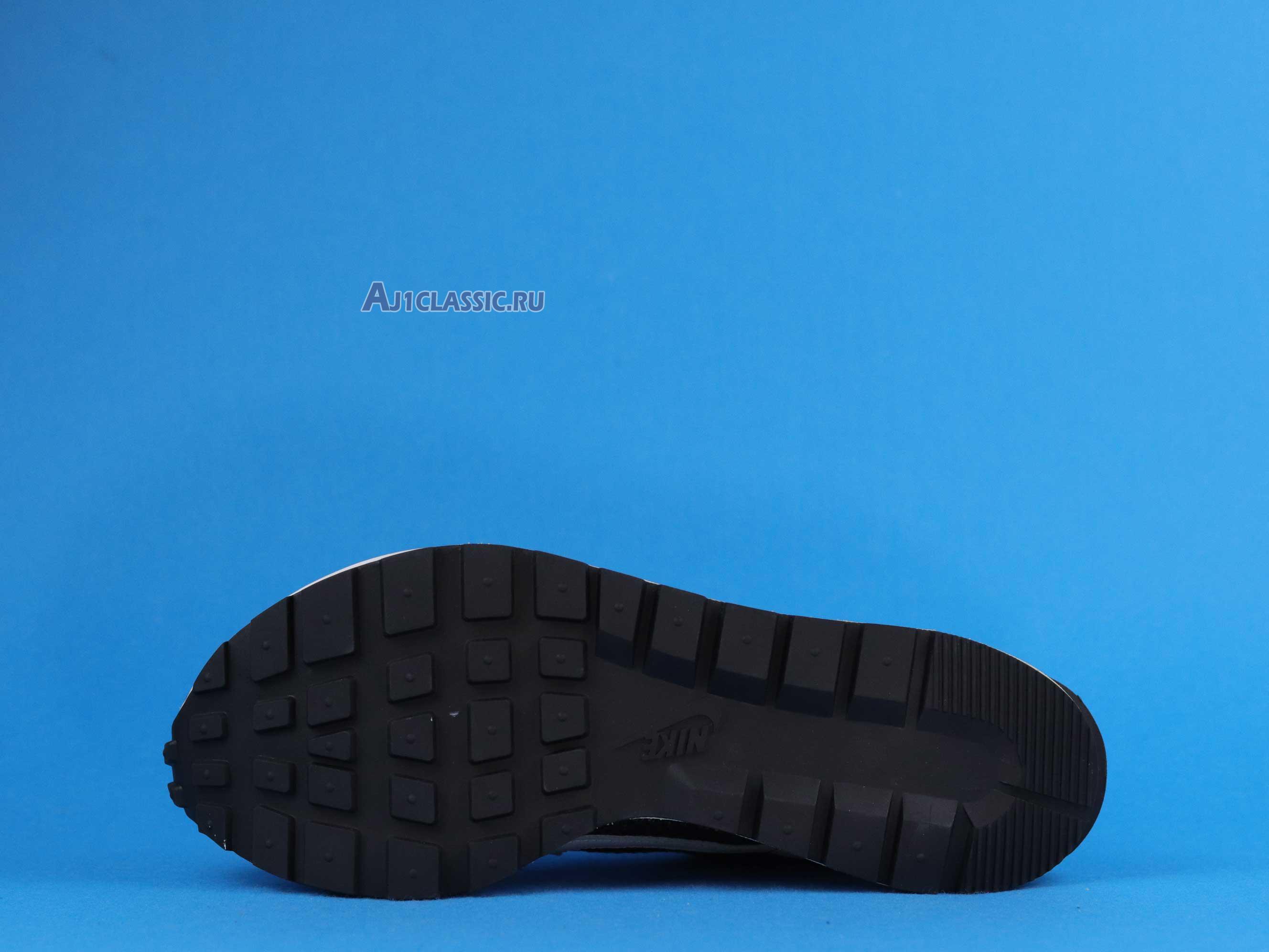 Sacai x Nike VaporWaffle "Black White" CV1363-001