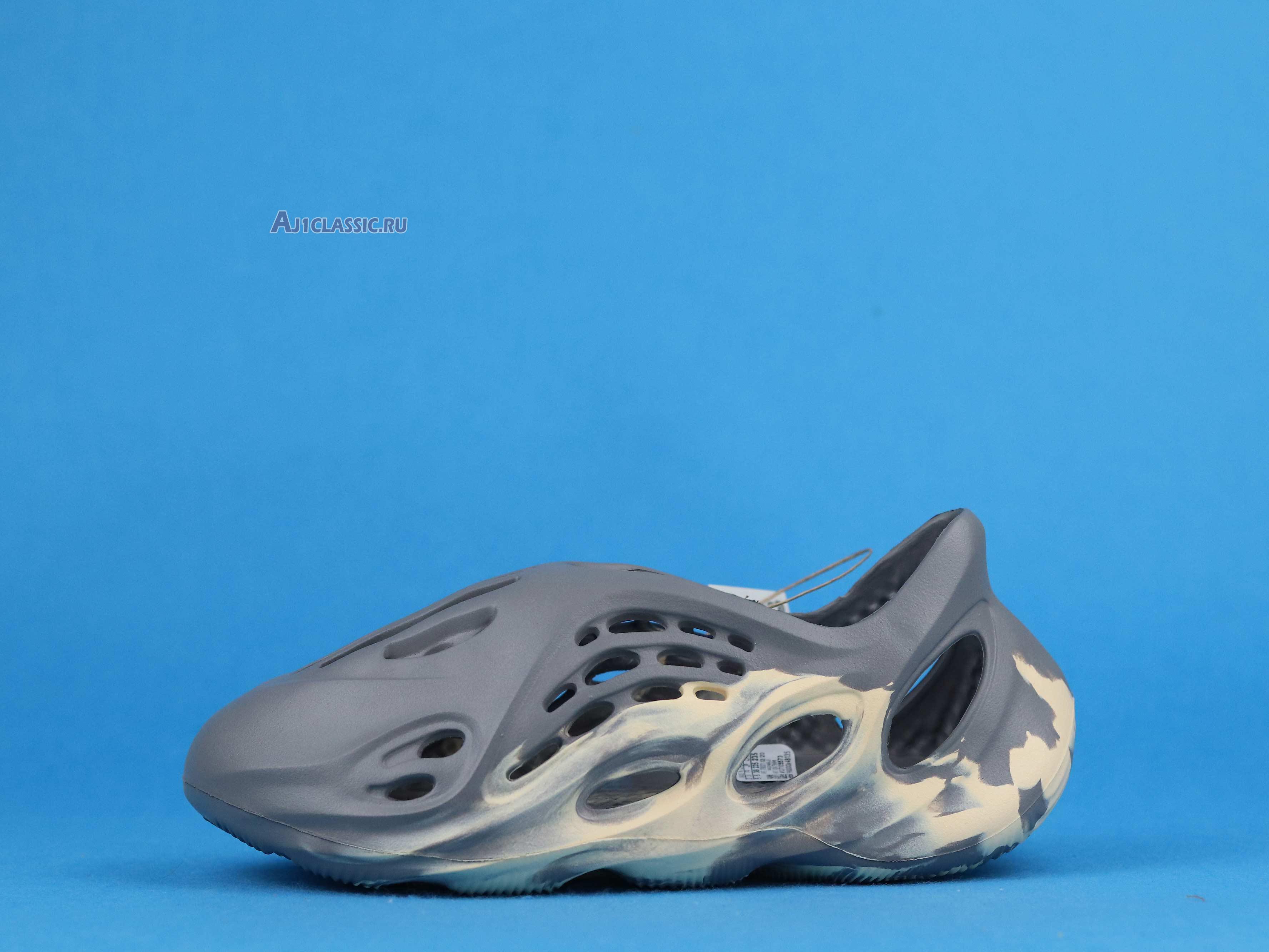 Adidas Yeezy Foam Runner "MXT Moon Grey" GV7904