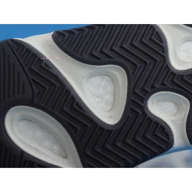 Adidas Yeezy Boost 700 V2 Cream GY7924 Cream/Cream/Cream Sneakers