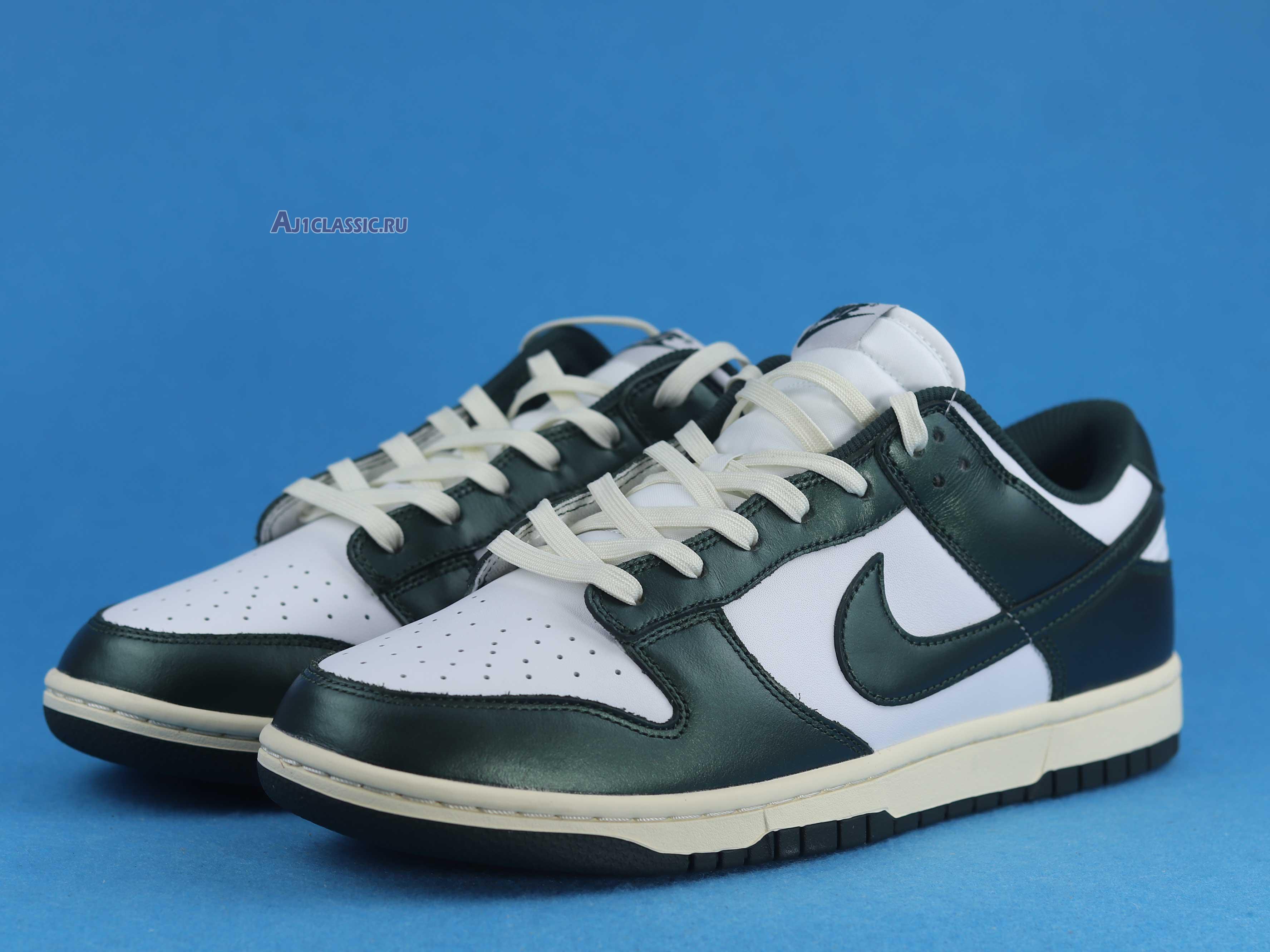 Nike Dunk Low "Vintage Green" DQ8580-100