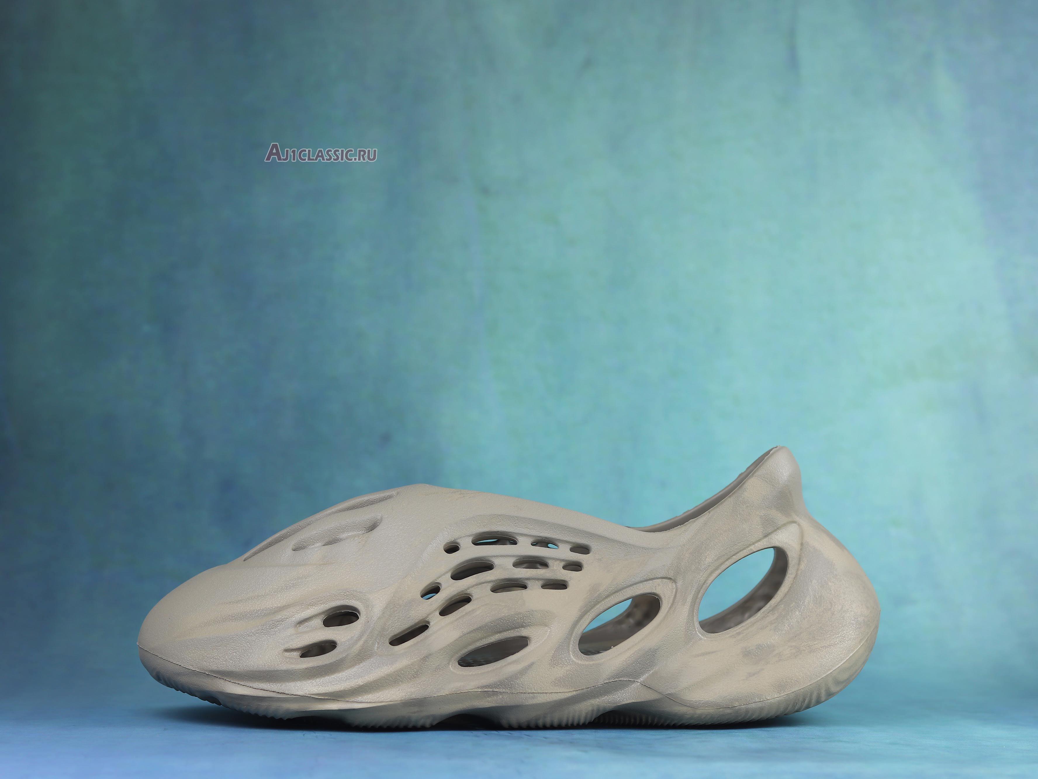 Adidas Yeezy Foam Runner "Stone Sage" GX4472