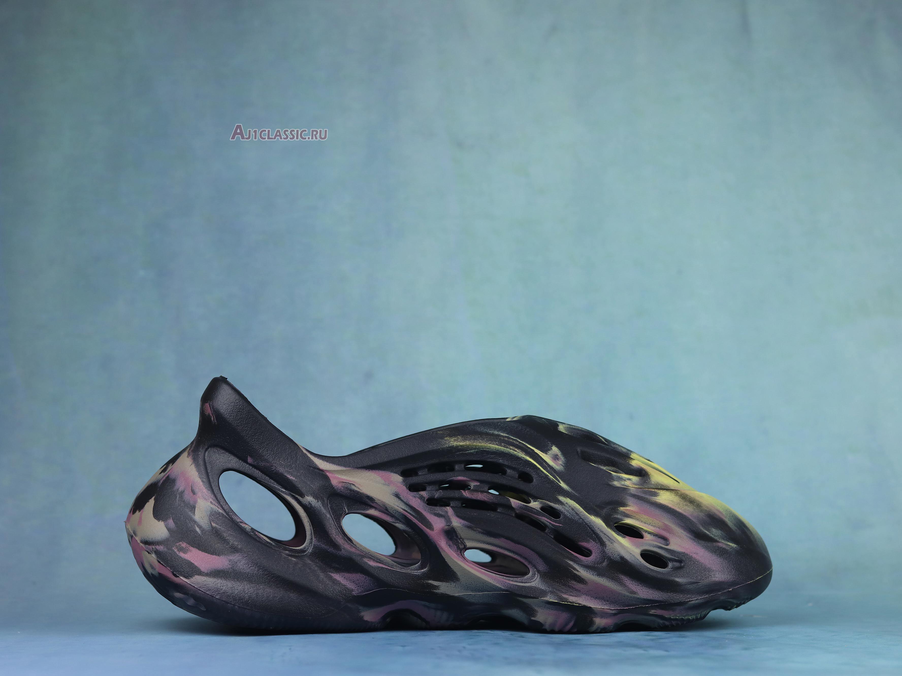 Adidas Yeezy Foam Runner "MX Carbon" IG9562