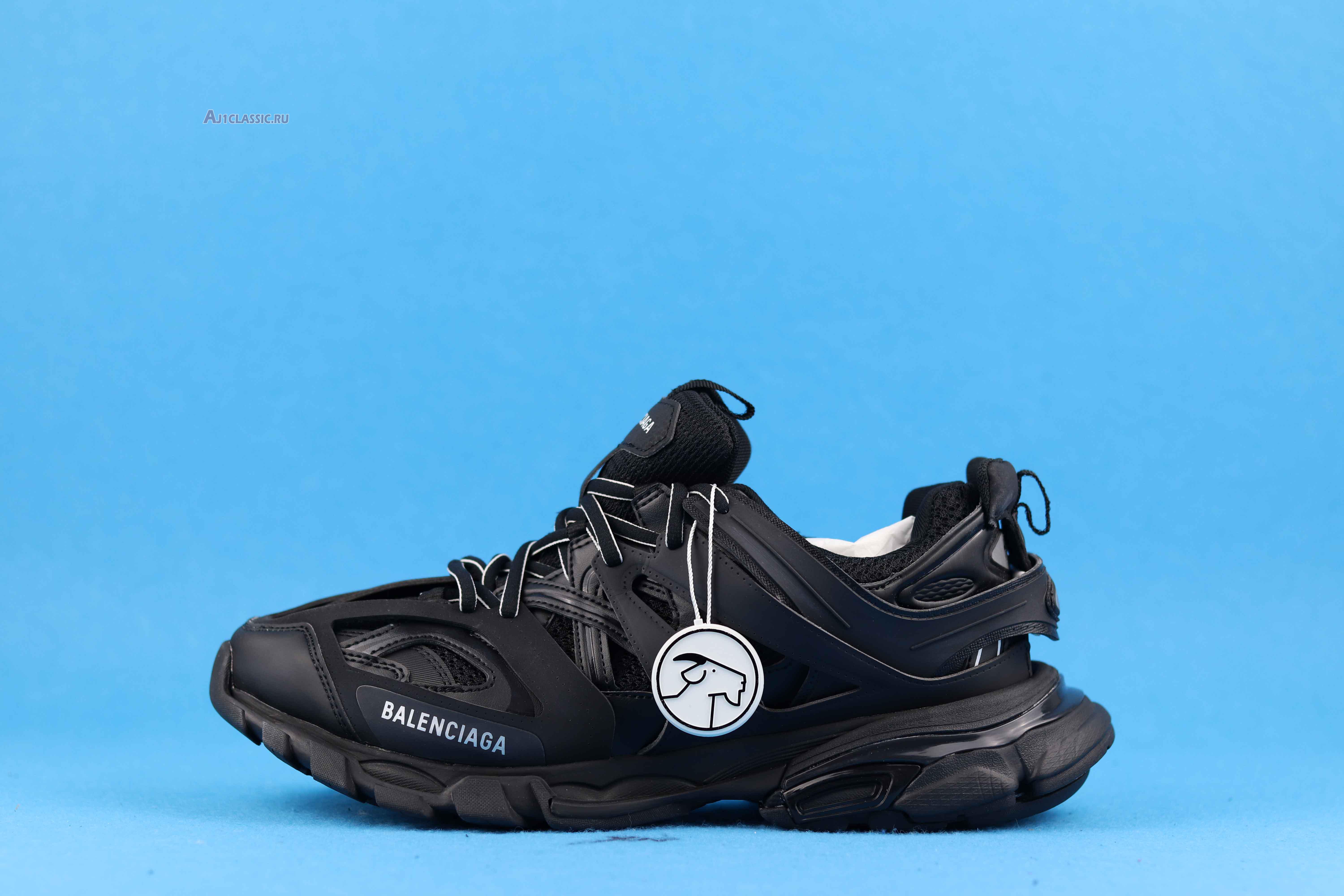 Balenciaga Track Sneaker "Triple Black" 542023 W1GB1 1000