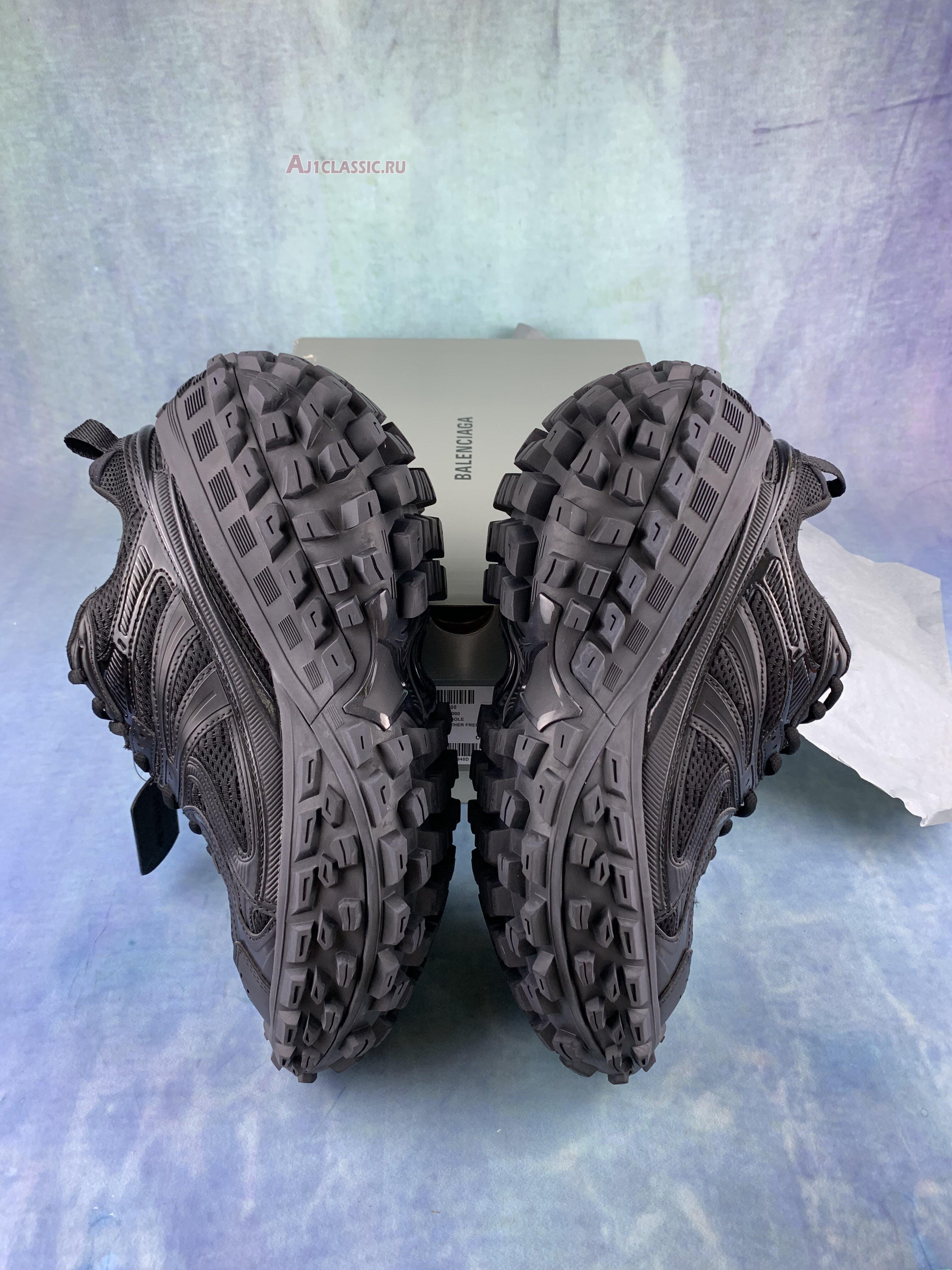 Balenciaga Defender Sneaker "Black" 685613 W2RA6 1000