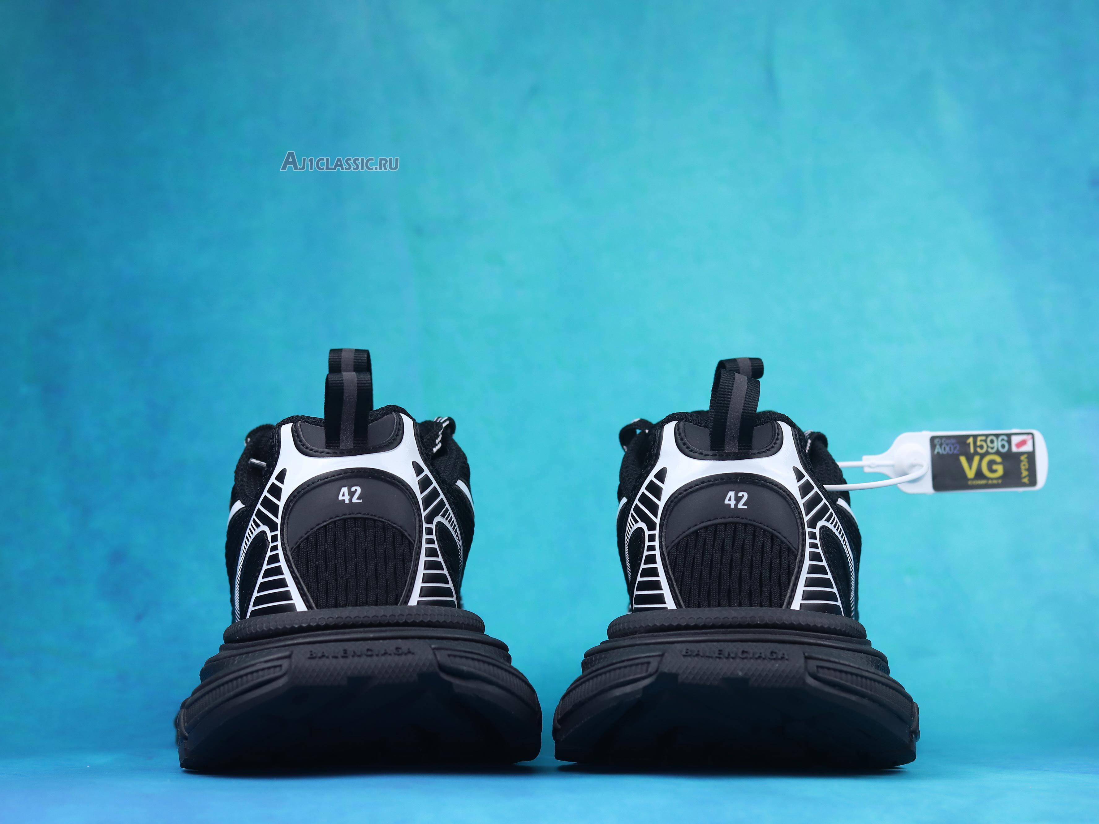 Balenciaga 3XL Sneaker "Worn-Out - Black White" 734734 W3XL1 1090