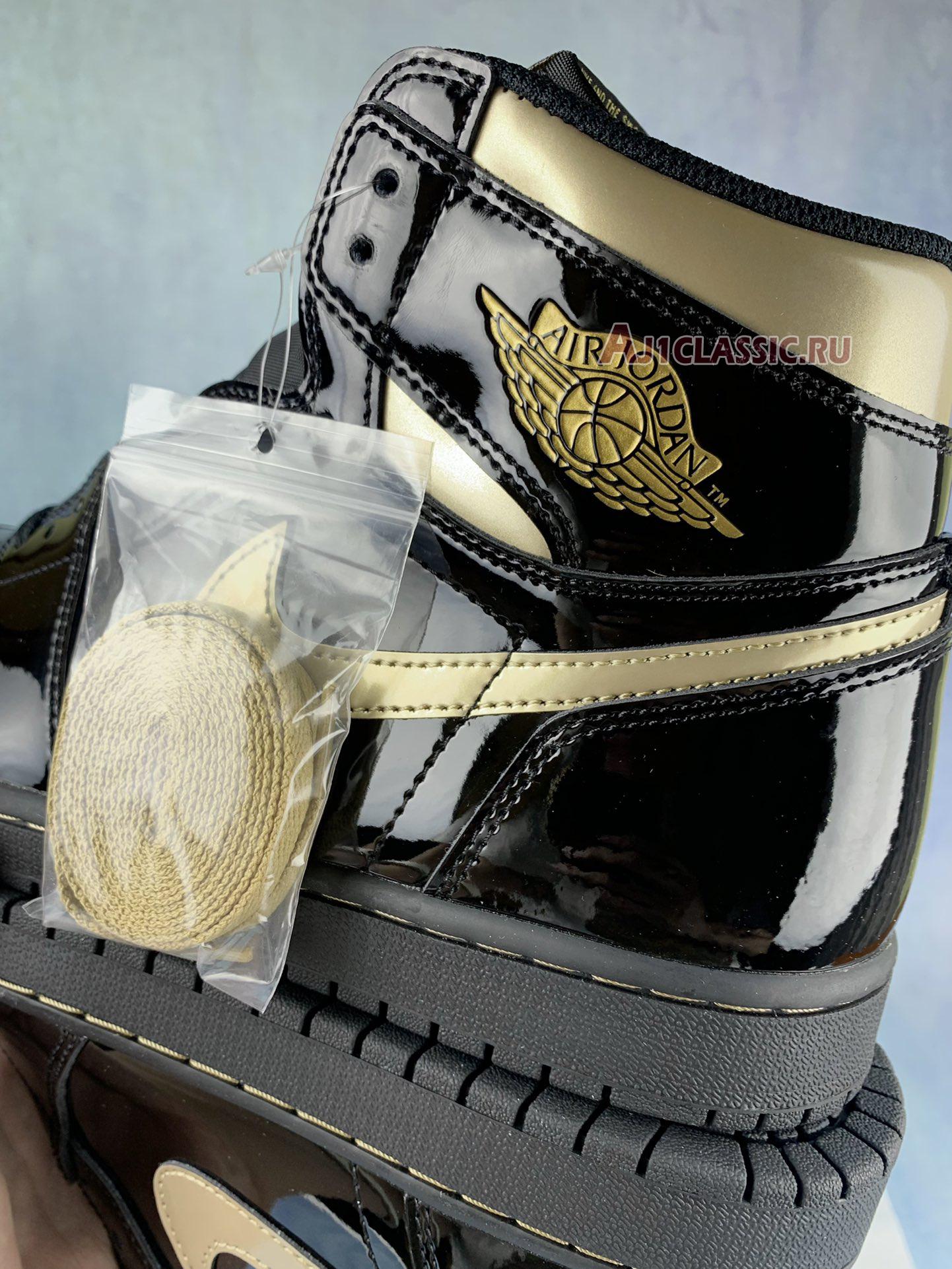 Air Jordan 1 Retro High OG "Black Metallic Gold" 555088-032