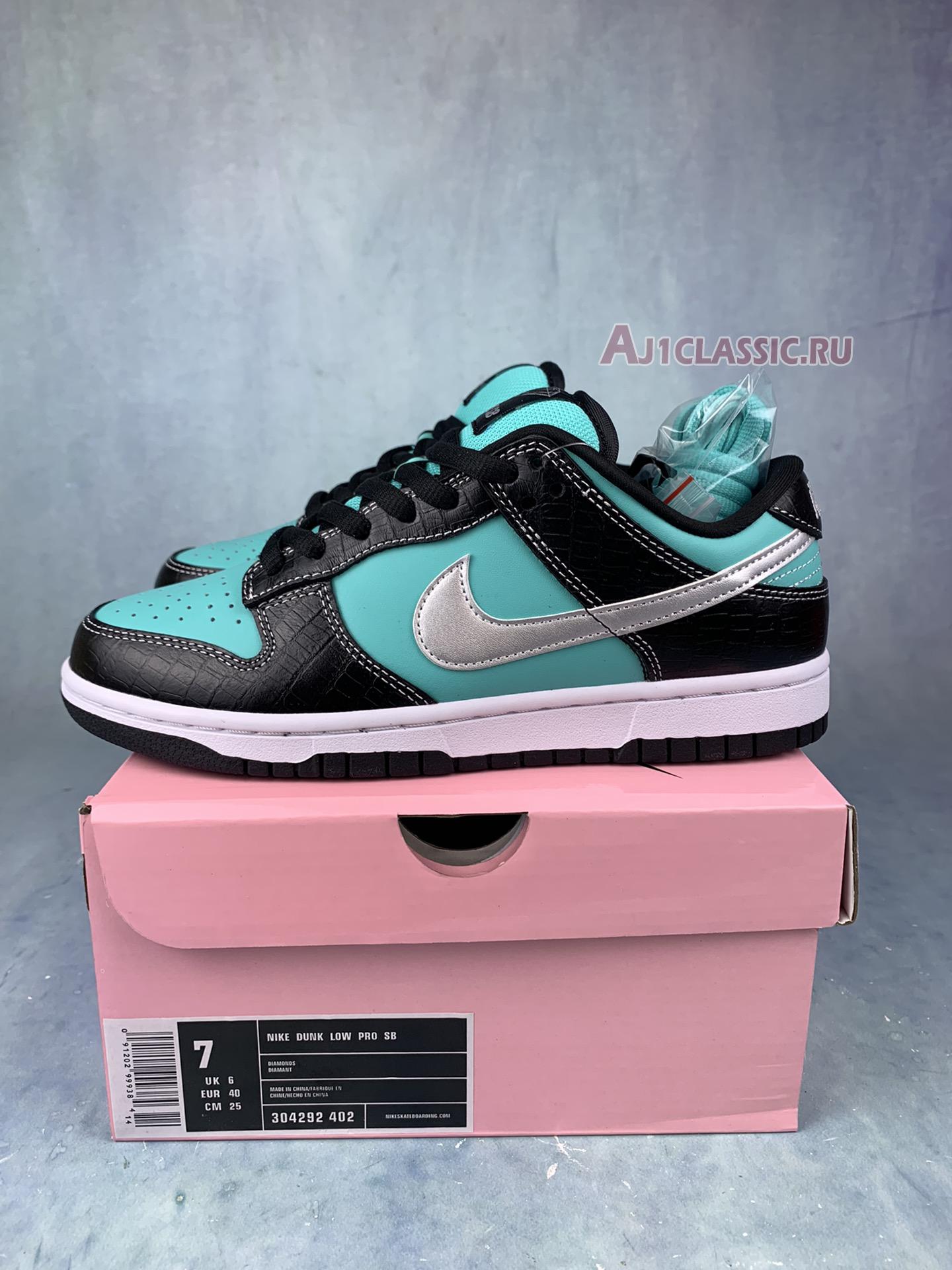 Diamond Supply Co. x Nike Dunk Low Pro SB Tiffany 304292-402-2 Aqua/Chrome Sneakers